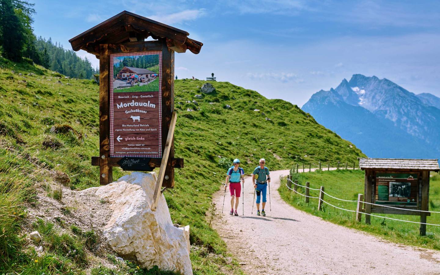 Wandern im Lattengebirge mit Einkehr im Gschoßkaser auf der Mordaualm im Berchtesgadener Land